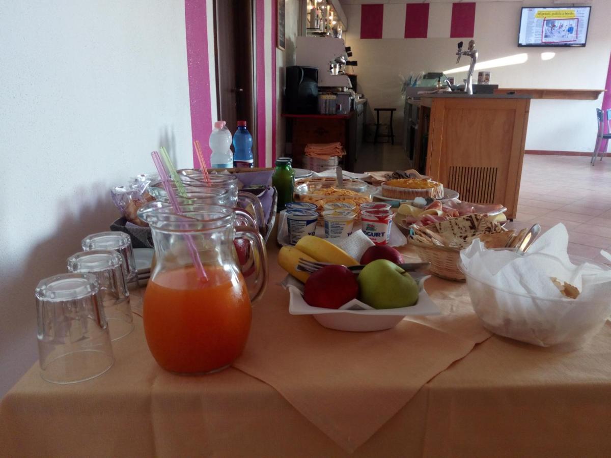 Laerru Hotel Bena E Traes מראה חיצוני תמונה