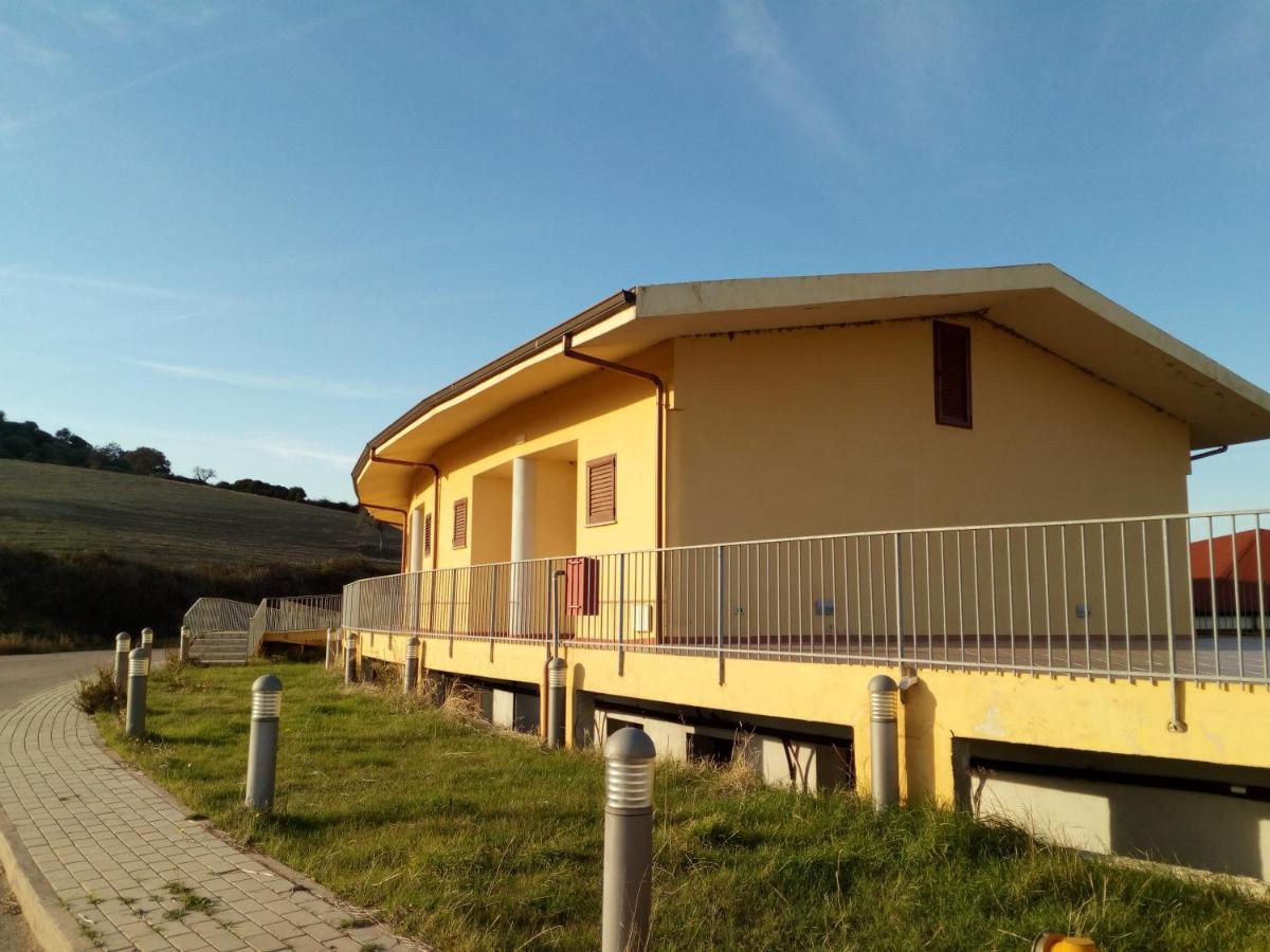 Laerru Hotel Bena E Traes מראה חיצוני תמונה