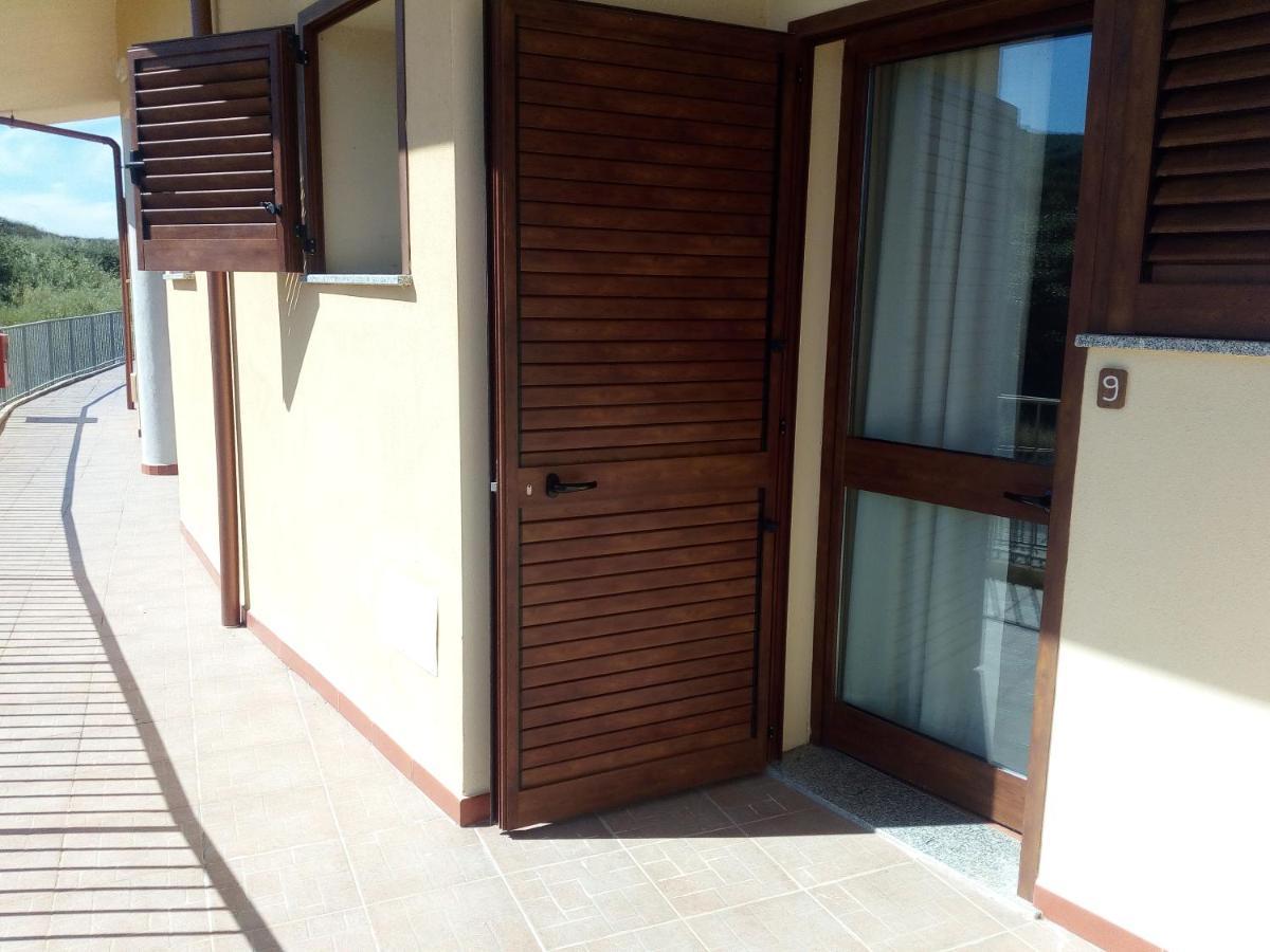 Laerru Hotel Bena E Traes מראה חיצוני תמונה