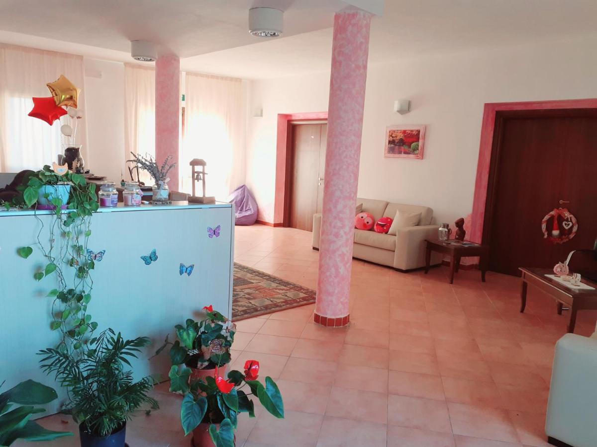 Laerru Hotel Bena E Traes מראה חיצוני תמונה